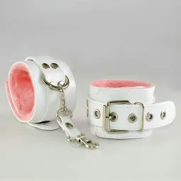 Наручники с ремешком, лаковые