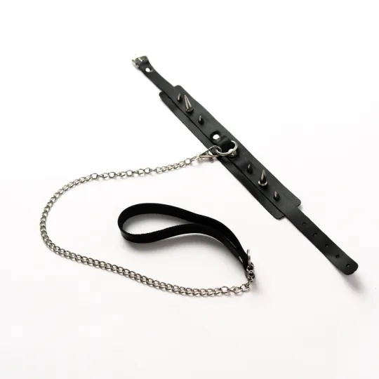 Ошейник с поводком с шипами