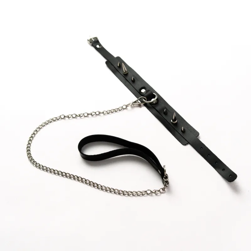 Ошейник с поводком с шипами