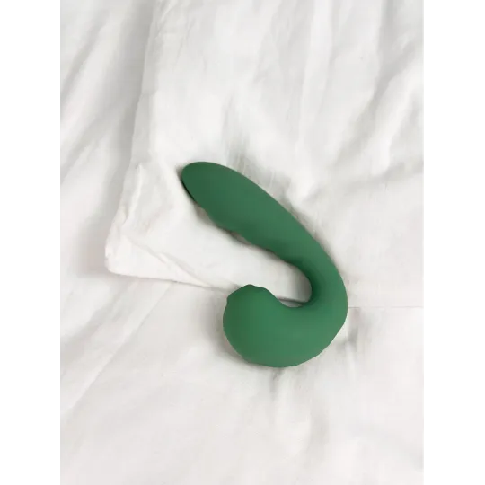 Вибратор с вакуумной стимуляцией Duo Viro из жидкого силикона (SENSORA)