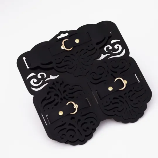 Набор фигурный с узорами и золотой фурнитурой