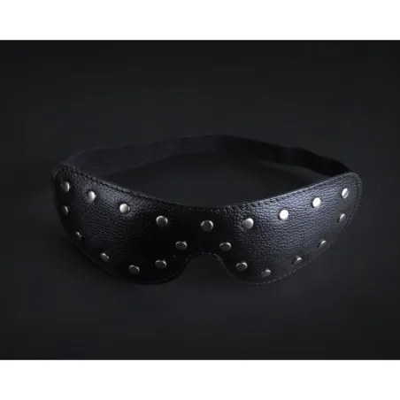 Маска закрытая Х черная