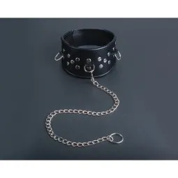 Ошейник широкий, чёрного цвета