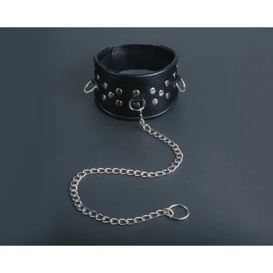 Ошейник широкий, чёрного цвета