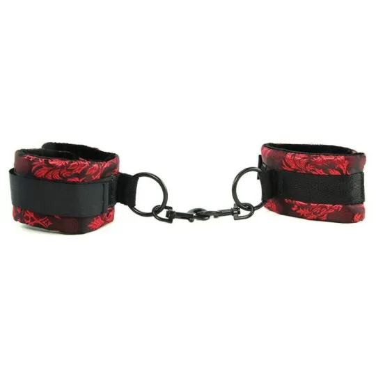 Кляп с наручниками SCANDAL BRTHBLE BLL GAG w/CFFS