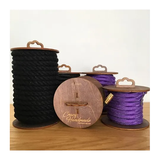 Веревка черная из хлопка на деревянной катушке , 5 м