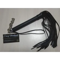 Плеть черная, натуральная кожа.