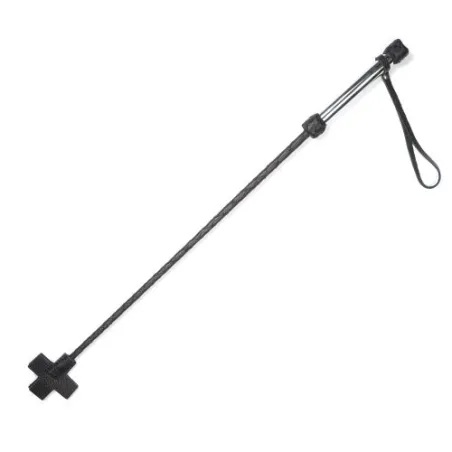 Стек чёрный, окончание в виде креста.