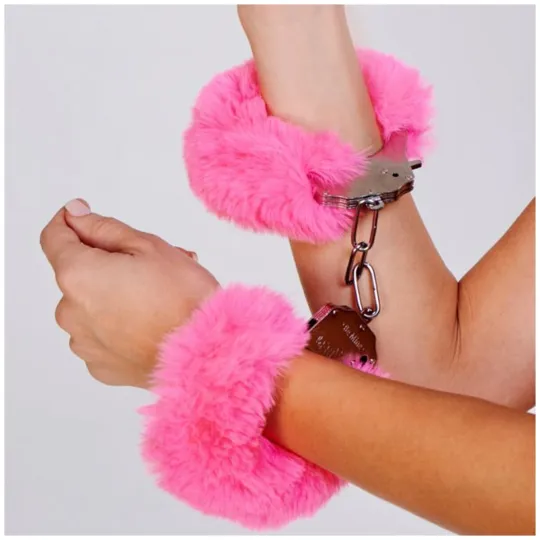 Шикарные наручники с пушистым розовым мехом (Be Mine)