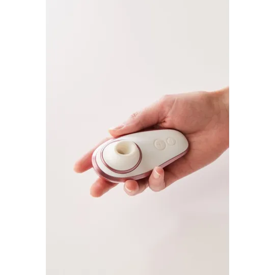 Бесконтактный клиторальный стимулятор Womanizer Liberty розовый